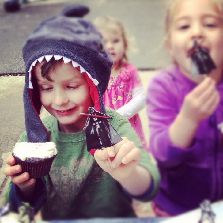 darth vader cupcake